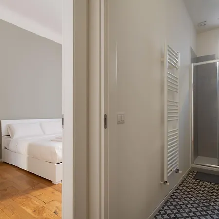 Guesthost - M5 Isola Cozy Apartamento