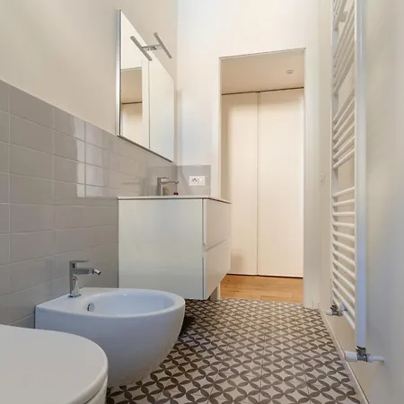 Apartamento Guesthost - M5 Isola Cozy Milão